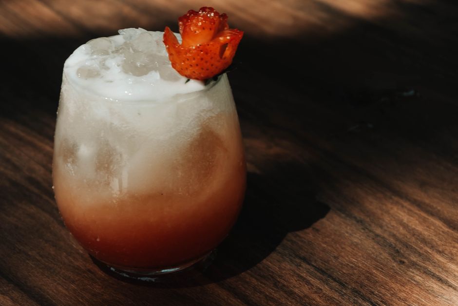 pellet ice in specialty cocktails